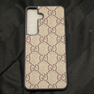 Designer Patterned Phone Case - Black and Cream